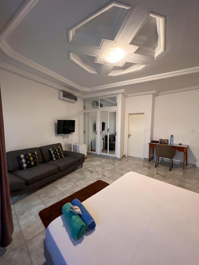 Francesca Guest House Dakar Esterno foto